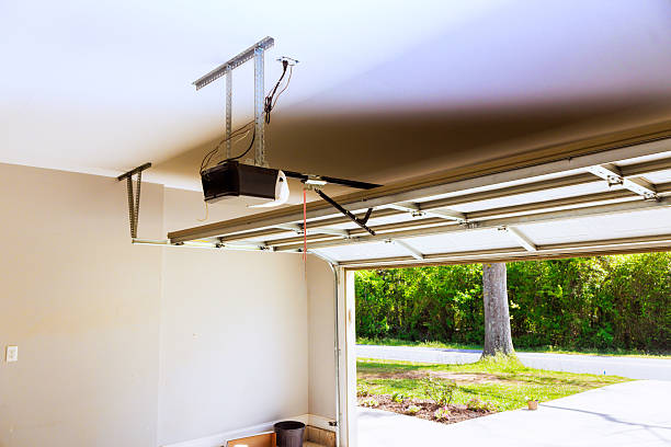 Top rated local Garage Door Panel Replacement specialists in Yates Center, KS